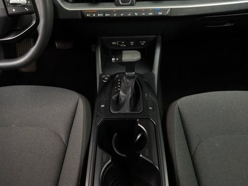 Used 2025 Kia K4 FWD image 16