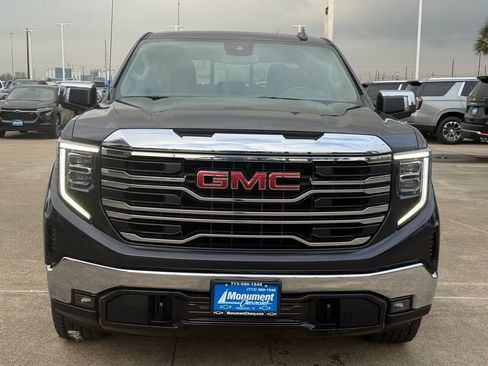 Used 2023 GMC Sierra 1500 SLT image 4