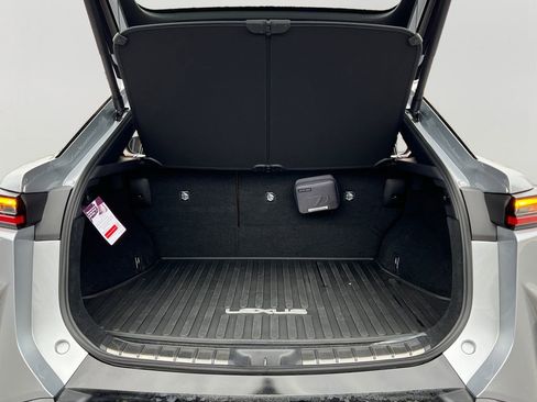 Certified 2025 Lexus RZ 450e image 10