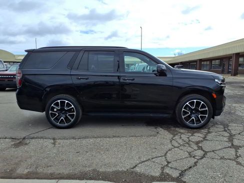Used 2023 Chevrolet Suburban High Country AWD/4WD image 7