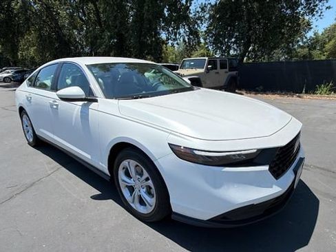 New 2026 Honda Accord LX image 2