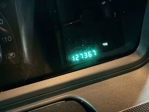 Used 2010 Dodge Journey SXT image 13