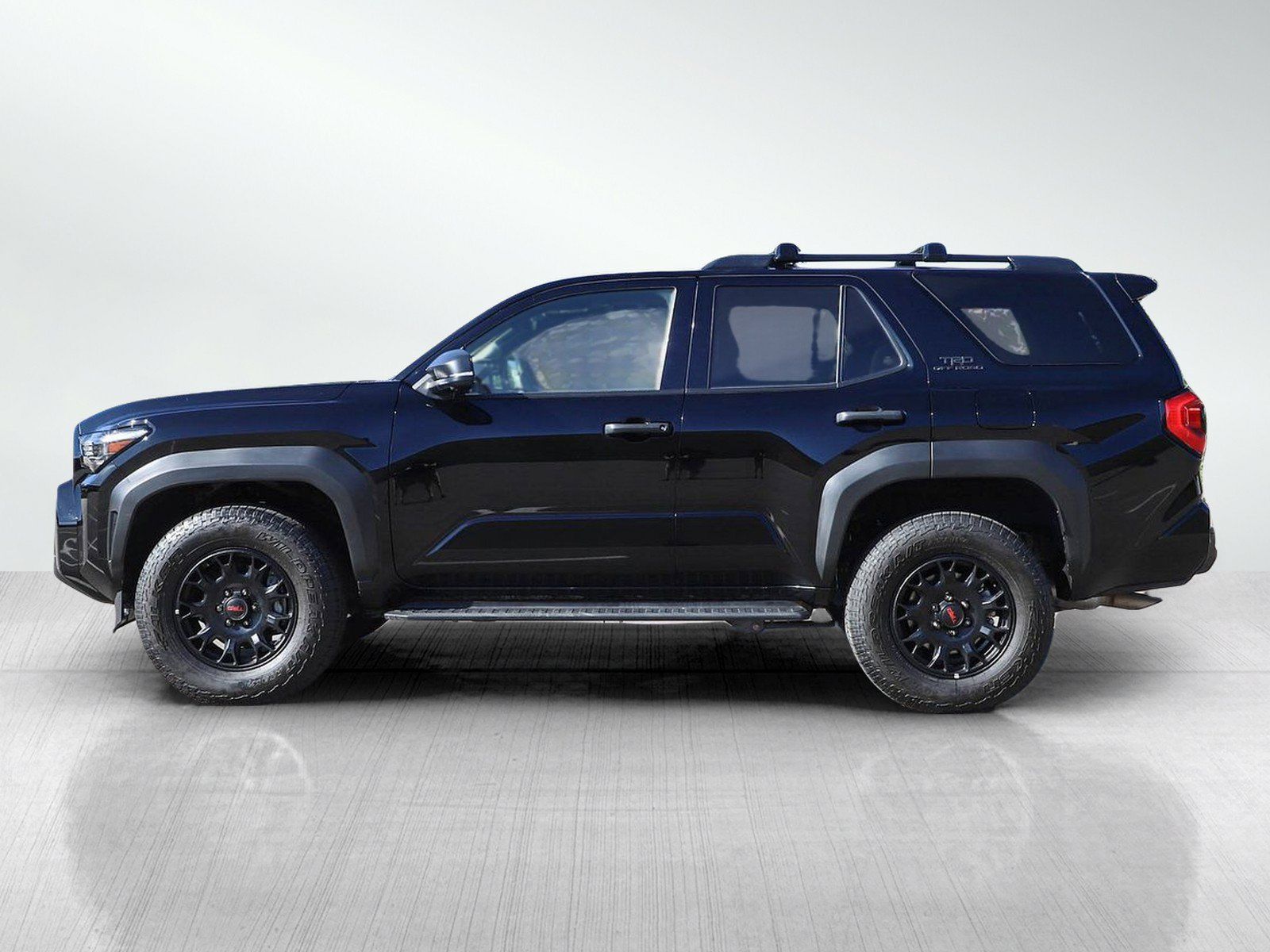 Used 2025 Toyota 4Runner TRD Off-Road Premium AWD/4WD image 2