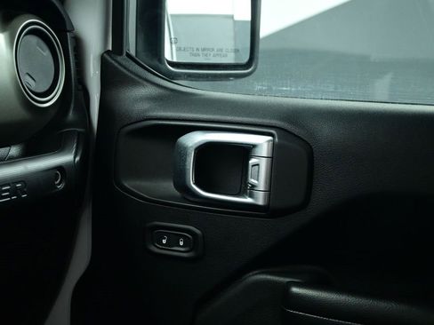 Used 2020 Jeep Wrangler Unlimited Sport S image 21