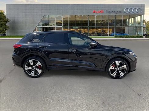 New 2026 Audi SQ5 Premium Plus AWD/4WD image 2