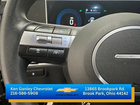 Used 2025 Hyundai Tucson SE FWD image 13