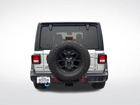Used 2024 Jeep Wrangler Unlimited image 4