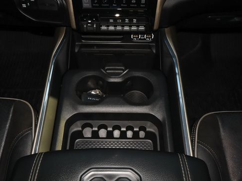 Used 2024 RAM 2500 Laramie AWD/4WD image 23