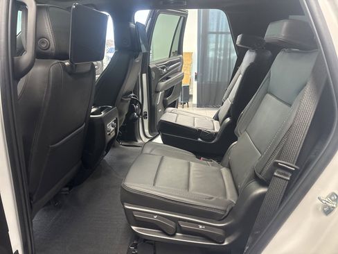 Used 2023 GMC Yukon Denali w/ Advanced Technology Package image 36
