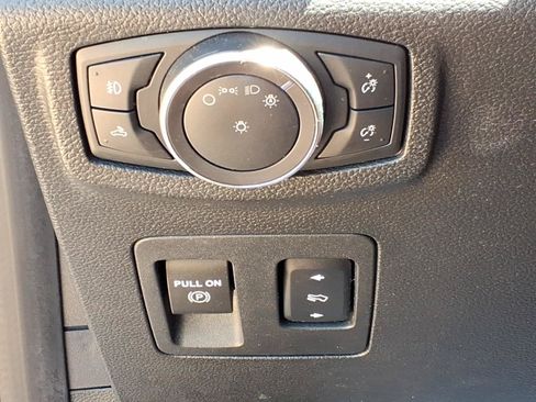 Used 2018 Ford F150 XLT w/ Equipment Group 302A Luxury AWD/4WD image 17