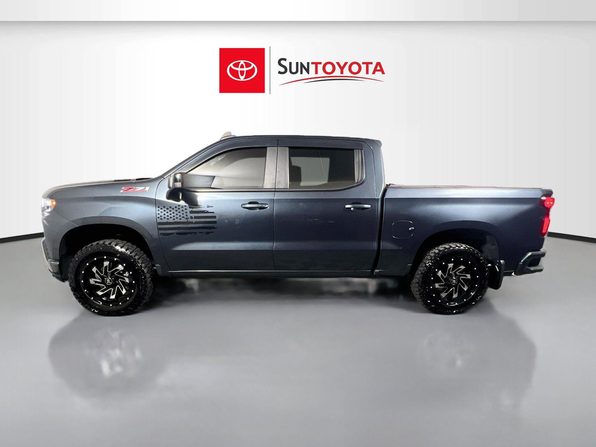 Used 2020 Chevrolet Silverado 1500 RST w/ Diesel Off-Road Package AWD/4WD image 7