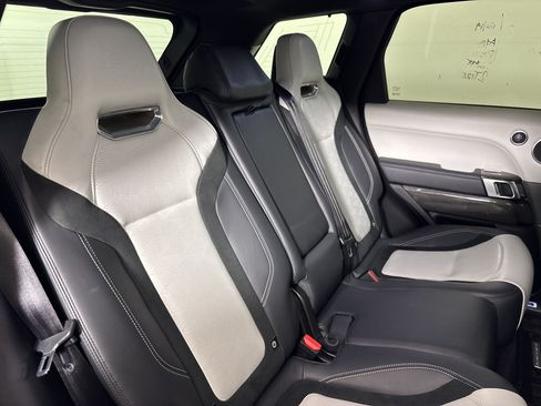 Used 2022 Land Rover Range Rover Sport SVR Carbon Edition AWD/4WD image 30