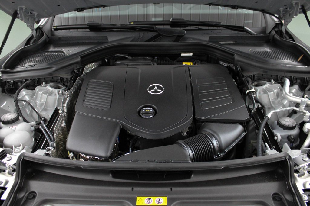 Used 2026 Mercedes-Benz GLC 300 4MATIC image 42