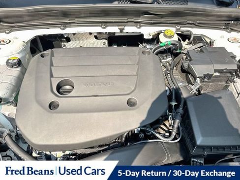 Used 2023 Volvo XC40 B5 Plus w/ Driver Assist Package AWD/4WD image 36