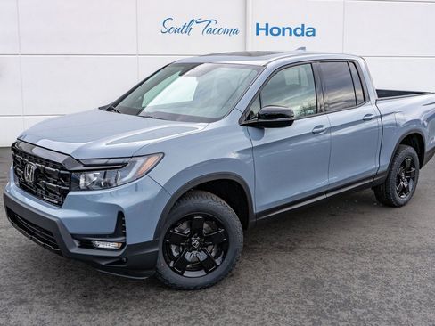 New 2026 Honda Ridgeline Black Edition image 2