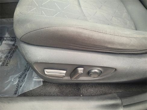 Used 2021 Toyota RAV4 XLE image 20