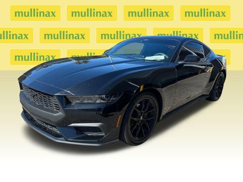 Used 2024 Ford Mustang Coupe RWD image 6