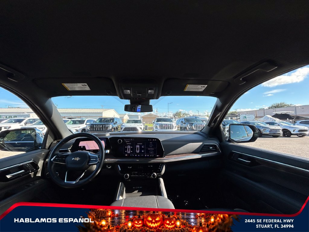 Used 2025 Chevrolet Tahoe Premier AWD/4WD image 15