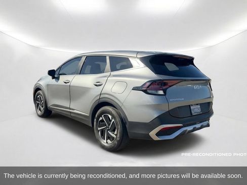 Used 2024 Kia Sportage LX FWD image 8