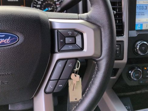 Used 2019 Ford F350 Lariat image 24