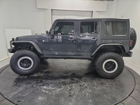 Used 2016 Jeep Wrangler Unlimited Rubicon w/ Connectivity Group image 4