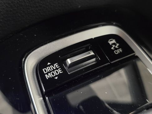 Certified 2024 Toyota Corolla XSE image 9