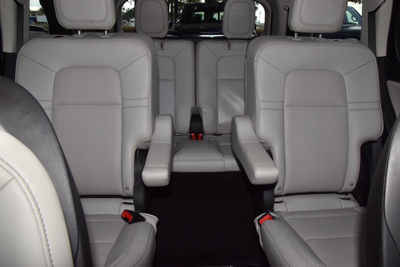 Certified 2025 Lincoln Aviator 2WD w/ Jet Appearance Package image 21