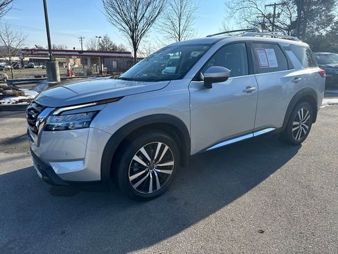 Certified 2024 Nissan Pathfinder Platinum w/ Cargo Package image 2