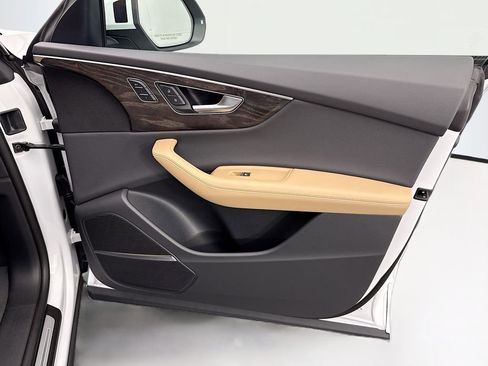 New 2026 Audi Q8 Prestige image 24