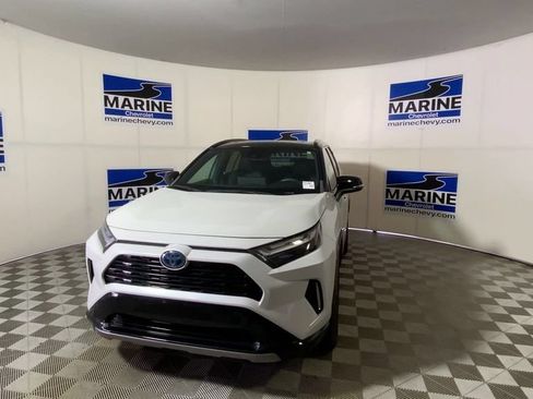 Used 2023 Toyota RAV4 XSE AWD/4WD image 5