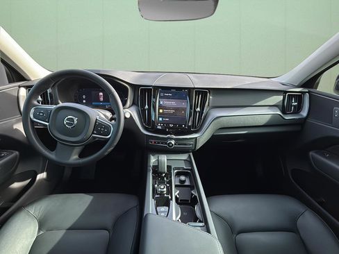 Used 2024 Volvo XC60 T8 Core image 25