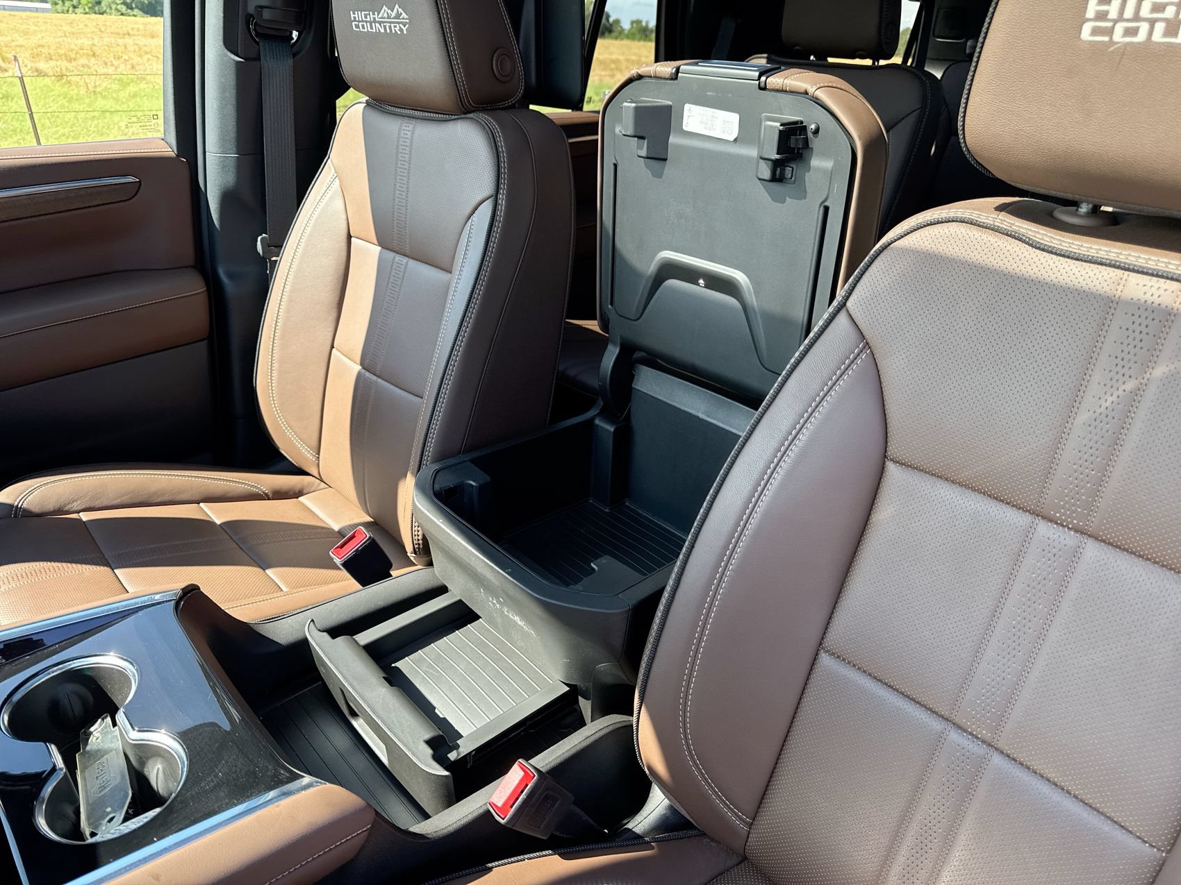 Used 2025 Chevrolet Tahoe High Country AWD/4WD image 22