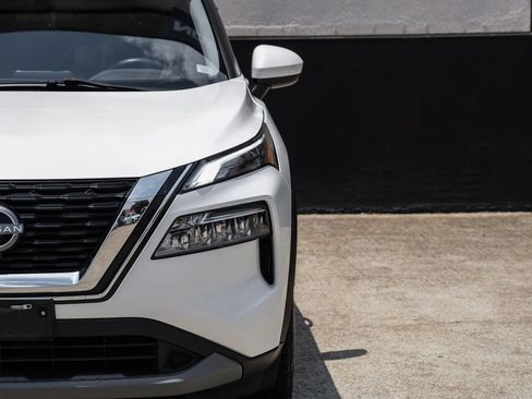Used 2023 Nissan Rogue SV FWD image 48
