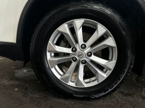 Used 2015 Nissan Rogue SV AWD/4WD image 8