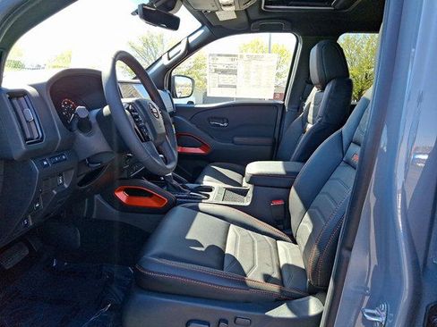 New 2025 Nissan Frontier PRO-4X w/ Pro Premium Package image 6