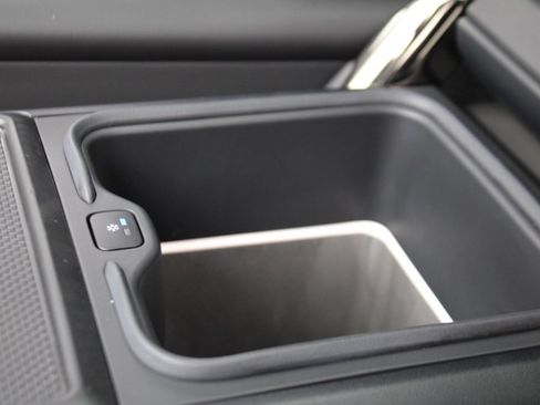 Used 2024 Land Rover Range Rover Sport Dynamic SE image 27