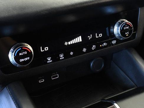 Used 2024 Mitsubishi Outlander ES AWD/4WD image 25