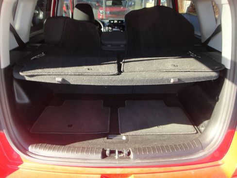 Used 2017 Kia Soul + image 11