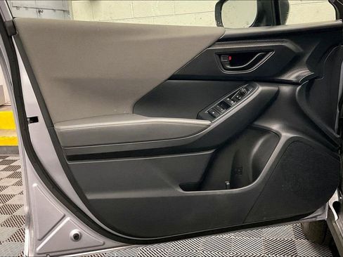 Used 2025 Subaru Crosstrek 2.0i Premium image 21