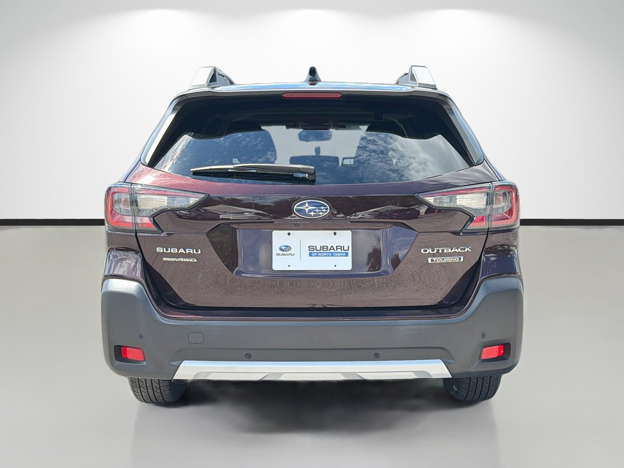 Used 2023 Subaru Outback Touring AWD/4WD image 4