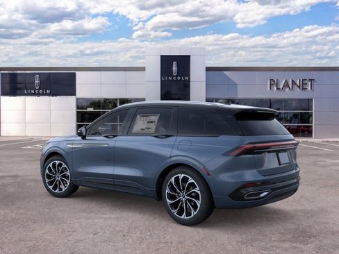 New 2026 Lincoln Nautilus Reserve AWD/4WD image 4