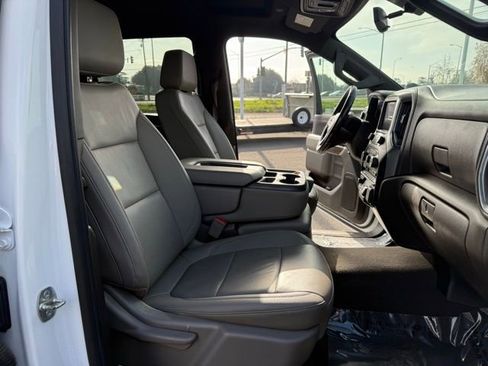 Used 2022 Chevrolet Silverado 2500 LT w/ Convenience Package image 31