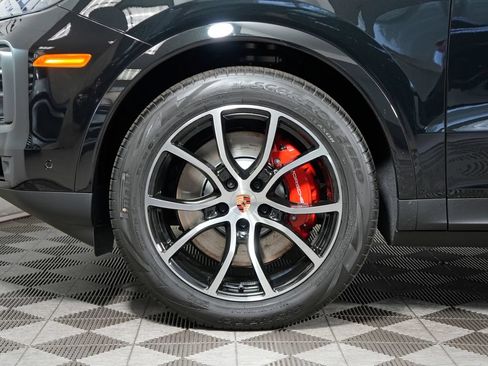 New 2026 Porsche Cayenne S AWD/4WD image 13
