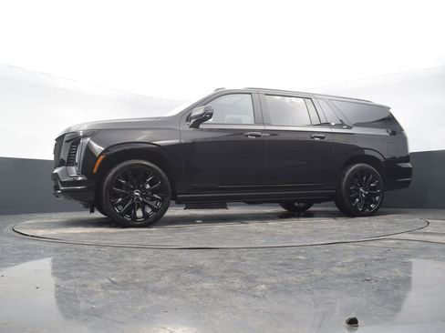 Certified 2026 Cadillac Escalade ESV Platinum Sport w/ LPO, ONYX Package image 52