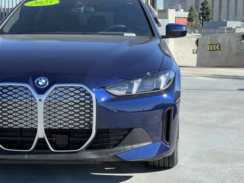 Used 2025 BMW i4 eDrive40 w/ M Sport Package image 10