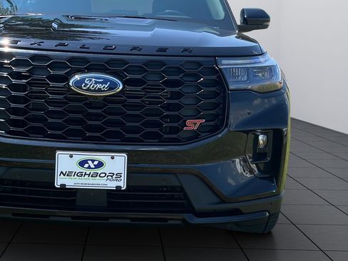 Used 2025 Ford Explorer ST w/ Sun And Sound Package AWD/4WD image 25