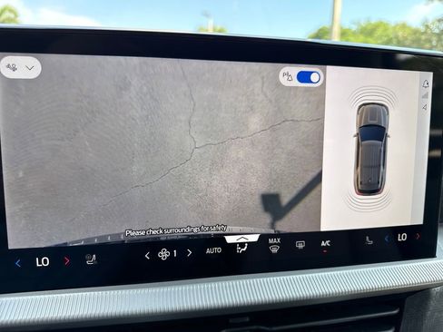 New 2026 Ford Explorer Platinum image 26