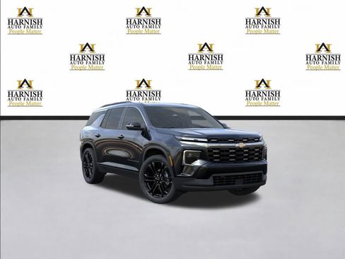 New 2026 Chevrolet Traverse LT w/ Driver Confidence Package AWD/4WD image 1