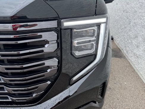 Used 2025 GMC Sierra 1500 Denali Ultimate AWD/4WD image 3