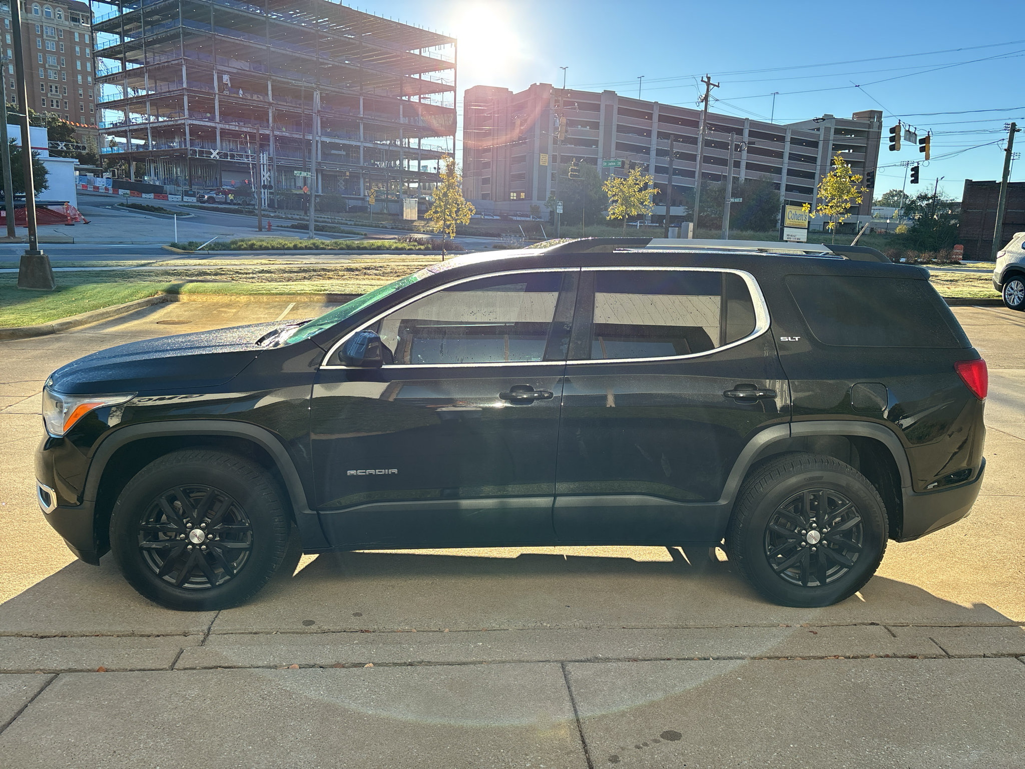 Used 2018 GMC Acadia SLT FWD image 5